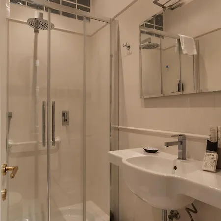 Joivy Charming 3br Flat Near The Vatican Rome